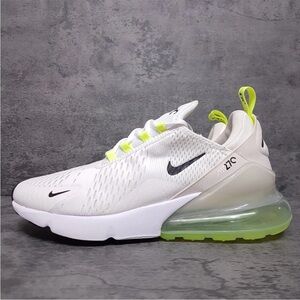 NWT Nike Air Max 270‎ White/Bone Volt Neon Green Woman’s Running Shoe’s
